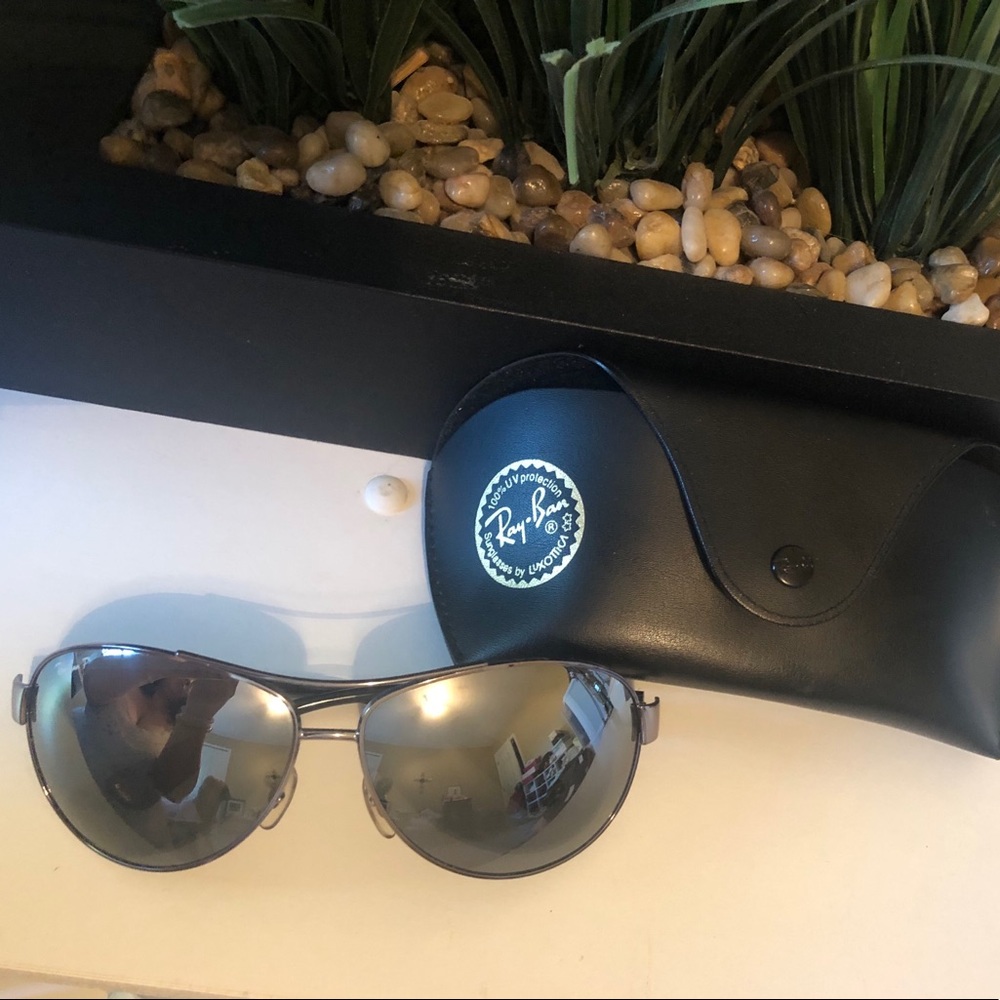 AUTHENTIC RAY-BAN Polarized Aviators